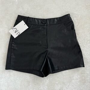 Zara Women's Black Shorts